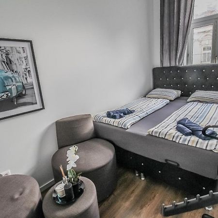 Superior Double Room Lv Wien Exteriör bild